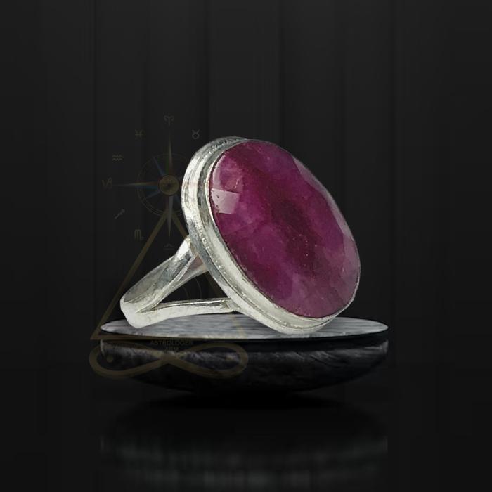 Ruby Ring 18 No